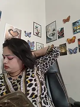 Pinky-2 - Oiling My Sexy Pussy Hole