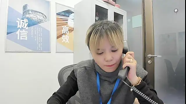 KKMM168 - 完成目标上空打电话，不完成目标不下播