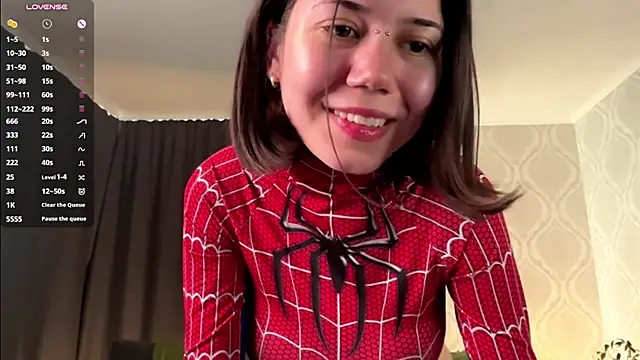 BrittneySquirts - pinch my nipples