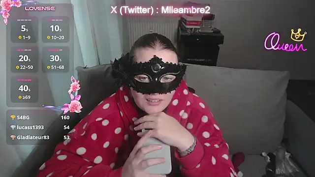 Mlleambre2 - pompe chatte