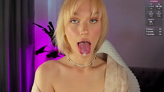 Ice_Strawberry - CREAM DROPS ON BODY~