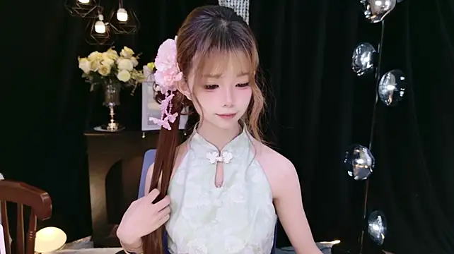 Nuo-Nuo-111 - 给诺诺买一身漂亮衣服