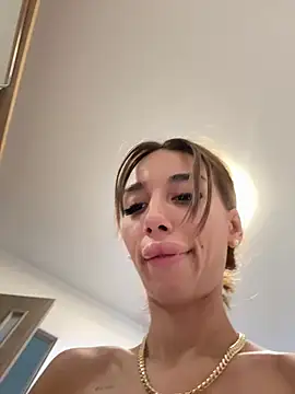 BlueEyes_BB - Tease my pussy 🙈😍