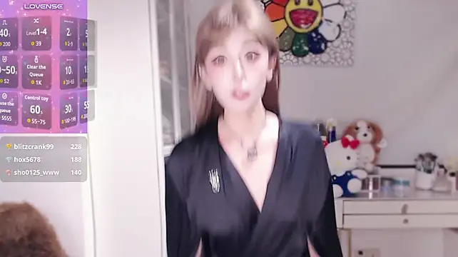 Jiajia_L - 新人jiajia首次播，一起聊聊天吧