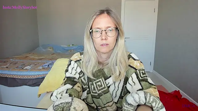 MollyStory - Sexy Masturbation