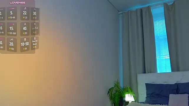PhantomLace - finger in pussy<3