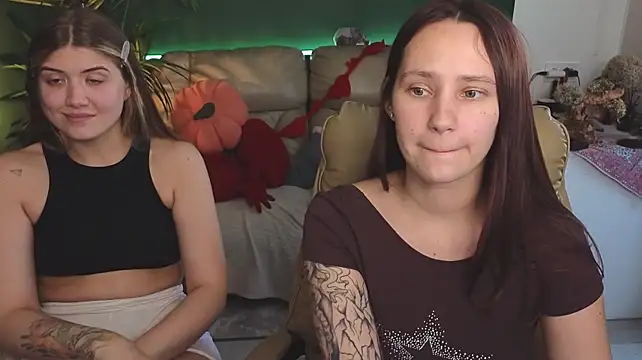 HotCaramellsTV - SHAKE TITS+:gift:4LT