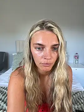 IndiaHughesUkx - Tease Ass