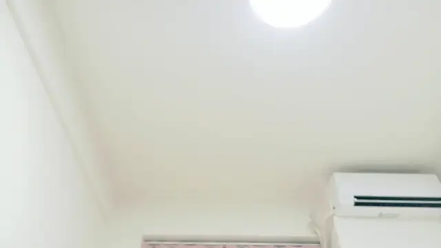 Miraichan_ - 上の服も脱いじゃう🥺