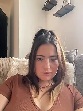 Brunette_Milf_MayaX - Show me some love ❤️
