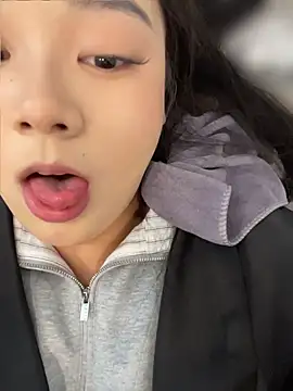 Luna-girl - 众筹染头发，理发师站身后偷偷刺激