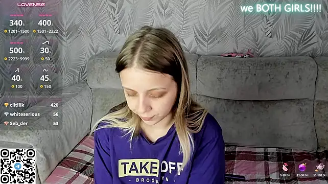 Alice_Halle - TWO NAKED PUSSY IN DOGGY !!!