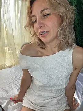 InnaVeyra - naked tits massage
