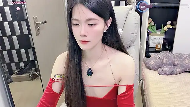 Yueyue-MM - 下空小狗侧趴椅子+打pp20下