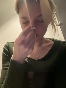 ValenciaShock - SUCK MY DILDO WITH NAKED BOOBS