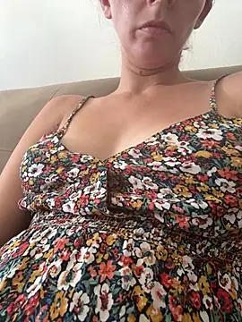 Pregnantbreastfeedingslut - Spend time with a bad mommy