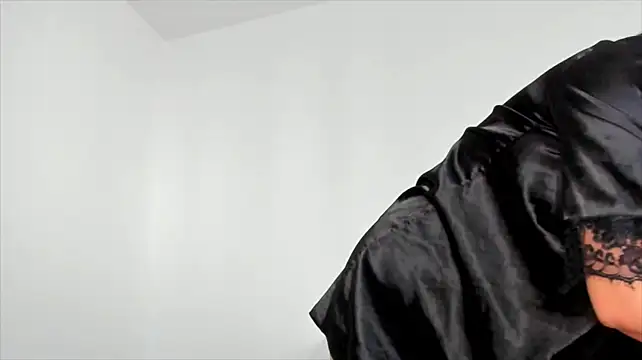 Hornyemma__ - lets warn frrst play pussy