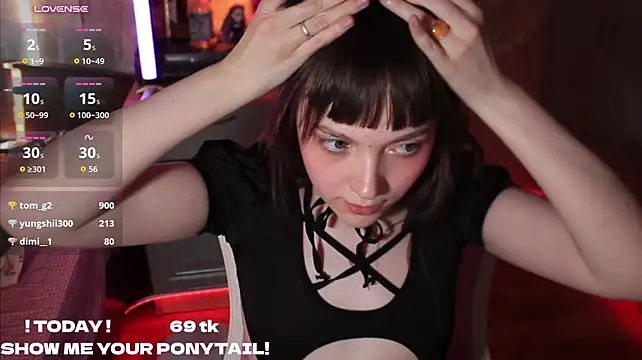 RileyNymph - kitty without panties + 5 min toy