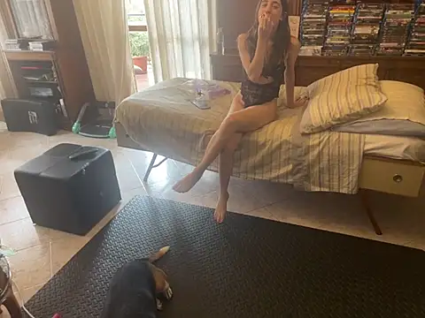 Andreaprofilihome - Pecorina con guinzaglio