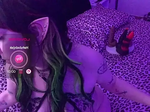 ChrryFoxx - 💦 get this pussy wettt 💦