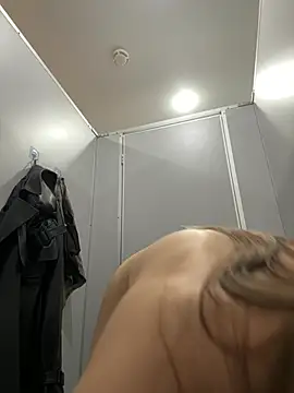 Olivia_Jemison - Fingering my pussy with OPEN DOOR