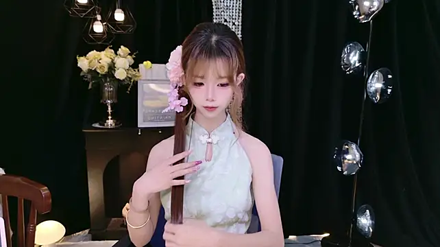 Nuo-Nuo-111 - 给诺诺买一身漂亮衣服