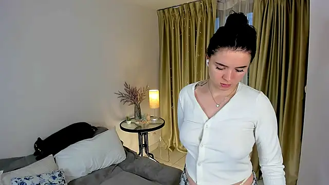 Evelyne_xxo - Fingering pussy