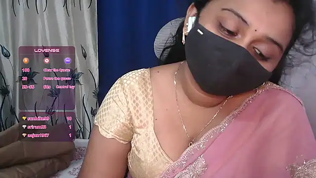 Pavani-Darling - ice on boobs in 5 mins