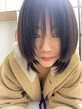 Tina626 - 请妈妈吃辣条