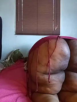 Sotho_ssbbw - Spread Ass and twerk for daddy
