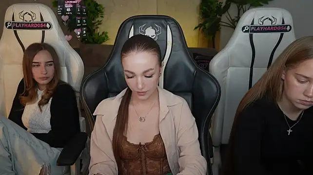 Ella_054 - doggy 2 g