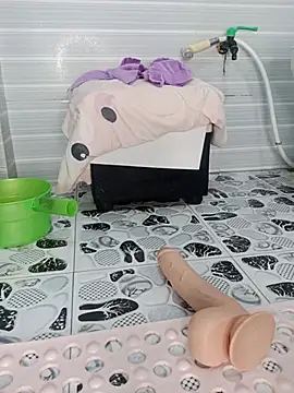 Lauda-aa - PLAY PUSSY