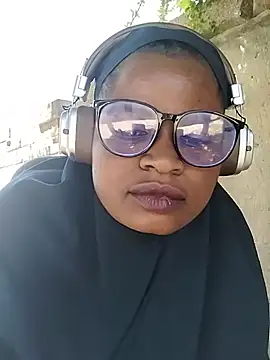 JuicyHoney_01 - Destroy the pussy dadies