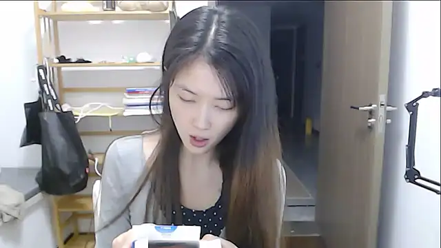 Mimi-cnbaby - ❤想换一个高清直播相机~~~⭐目标达成穿比基尼