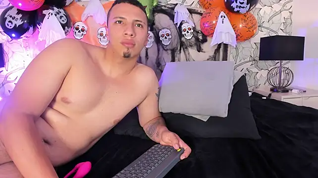Luna_Noire1 - Titty fuck + bouncing tits 🔥