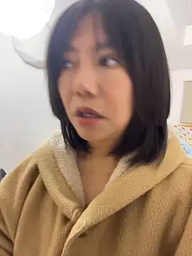 Tina626 - 请妈妈吃辣条
