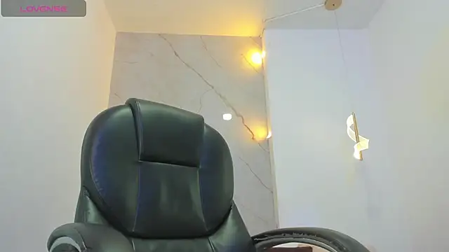 Sasha__Velvet - control lush 5 mn + squirt