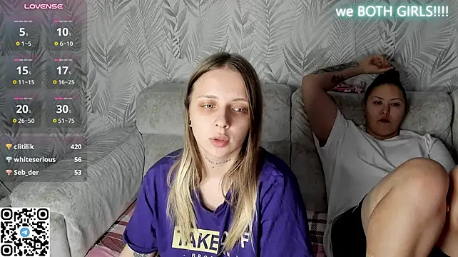 Alice_Halle - TWO NAKED PUSSY IN DOGGY !!!
