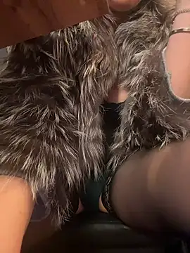 Choco__latte - without panties under the table