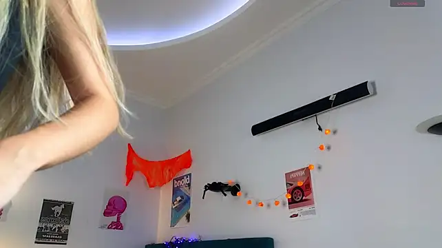 Vixinp - Rub my pussy till orgazm
