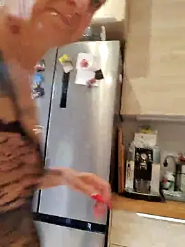 Emma_Milf25 - Pussy Close-up & finger