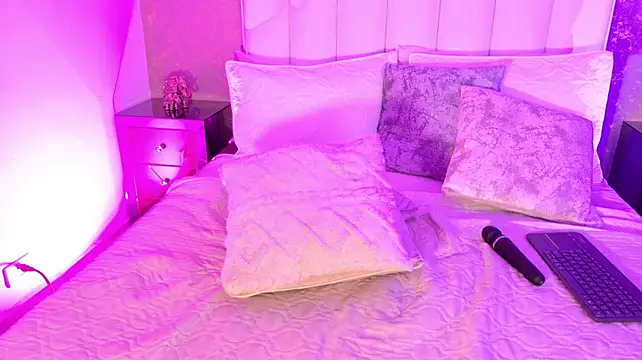 AmyRider_ - Play Pussy in Misionary