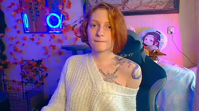RubyMoon - Flash boobs