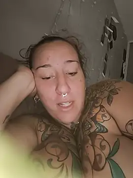 Thelittledevil388 - Je suce un gode