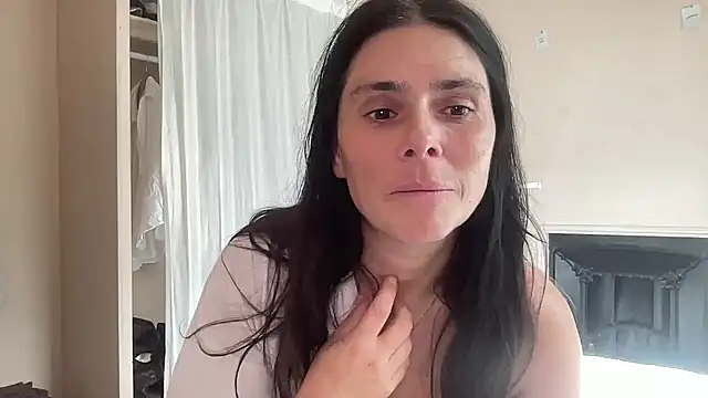 JadeLucy - TAKE BRA OFF