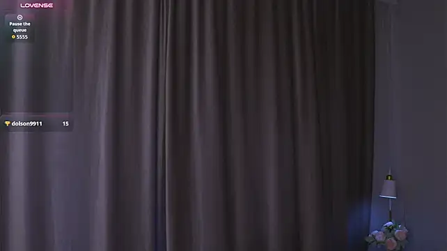 ShirleyParker - Lick and bite my juicy lips <3