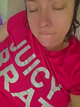 Julimonroe - Show you this wet hairy pussy 😈