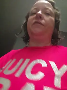 Julimonroe - Show you this wet hairy pussy 😈