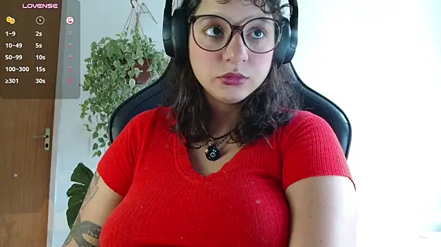 Myamillor - boob tease