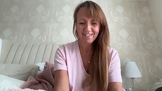 Geeky-Cat - last tipper wins a free video xx